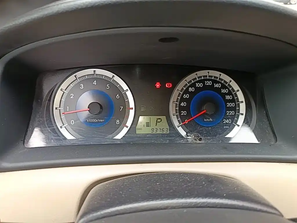 Toyota Corolla 2015 — фото 12