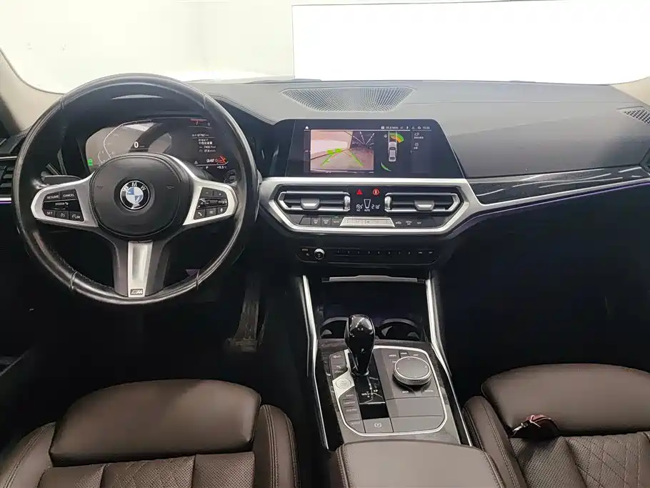 BMW 3 Series 2022 — фото 12