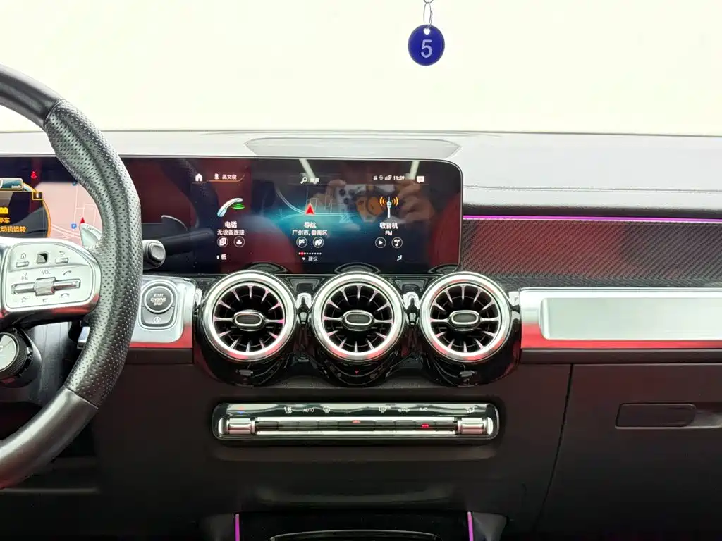 Mercedes-Benz GLB AMG 2022 — фото 16