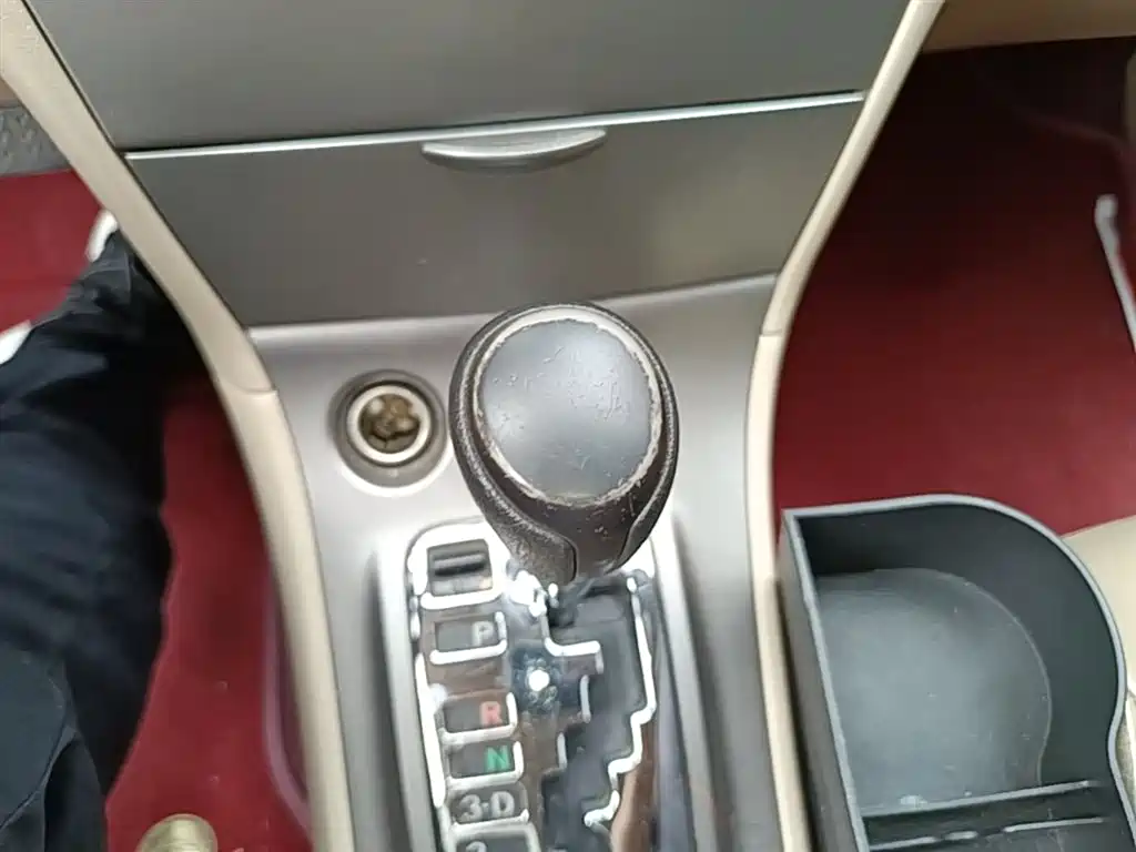 Toyota Corolla 2015 — фото 14