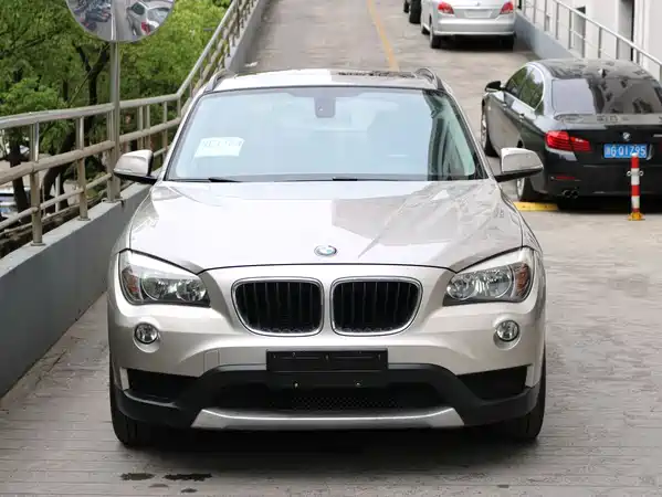 BMW X1 2012