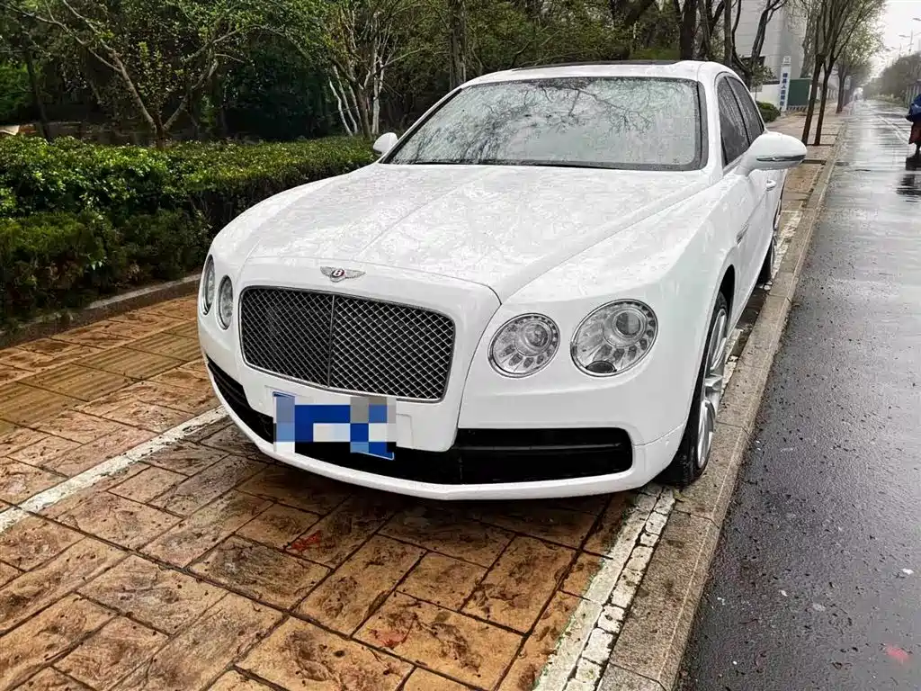 Bentley Flying Spur 2019 — фото 1
