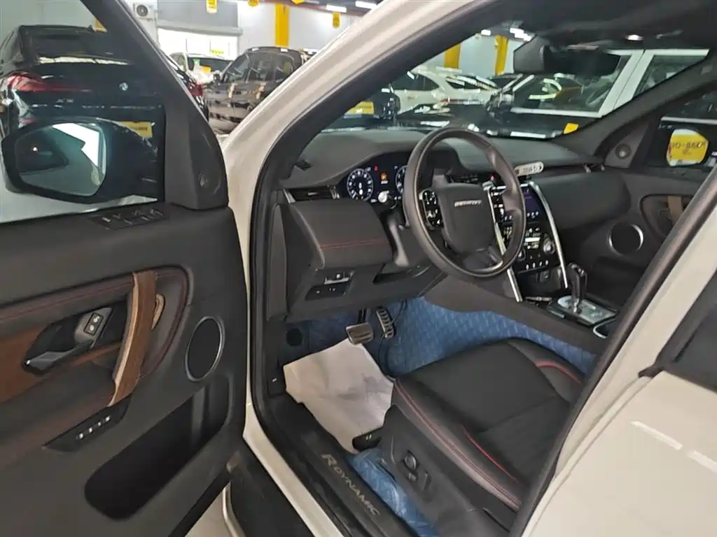 Land Rover Discovery Sport 2021 — фото 15