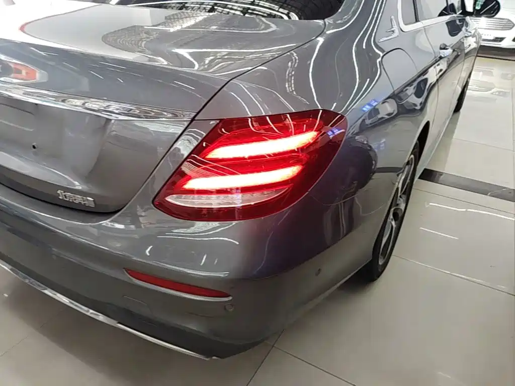 Mercedes-Benz E-Class 2017 — фото 8