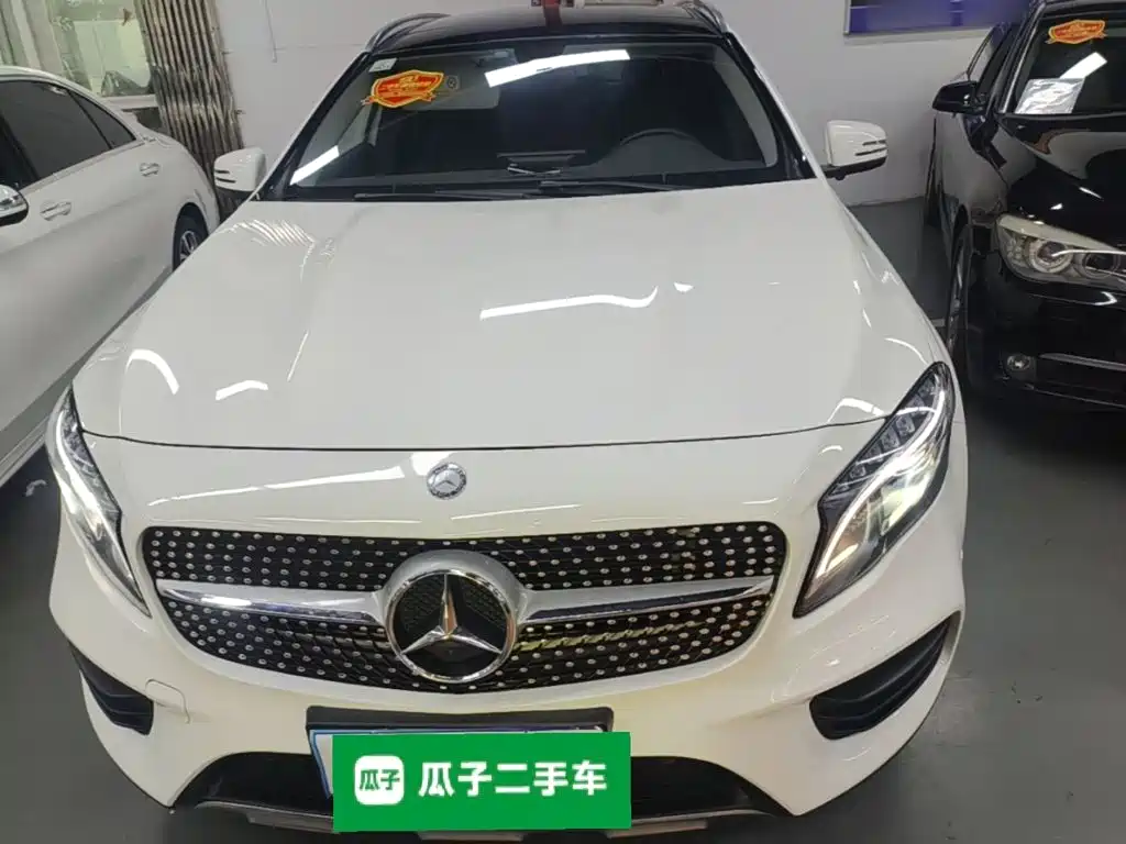 Mercedes-Benz GLA 2015
