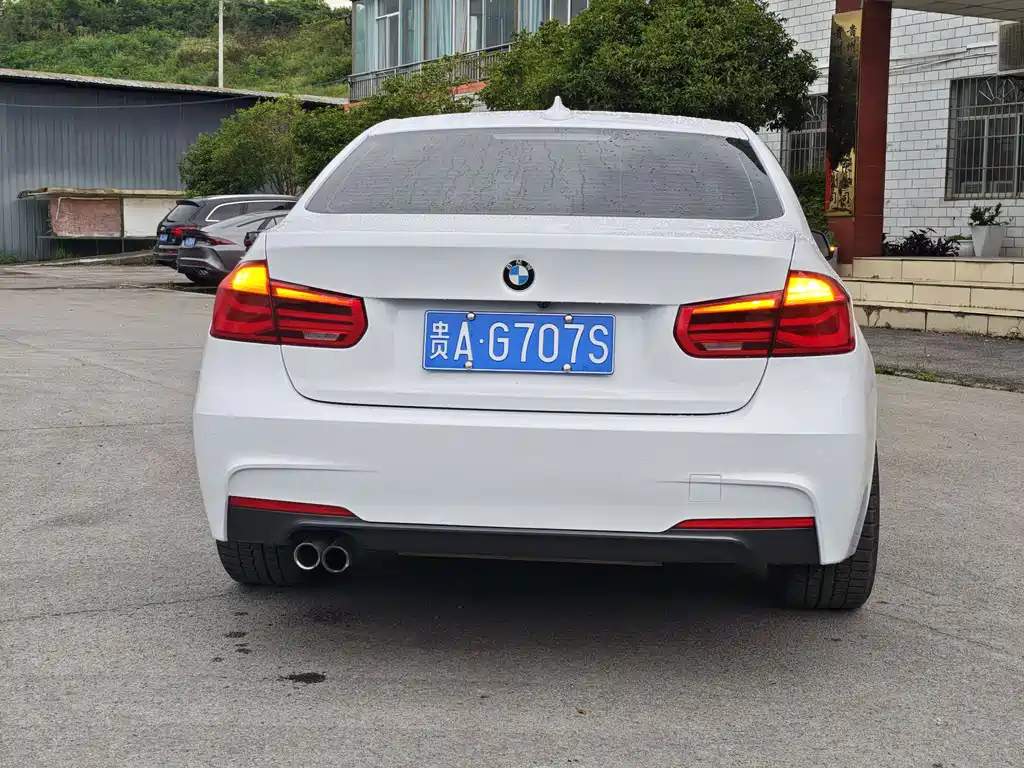 BMW 3 Series 2016 — фото 12