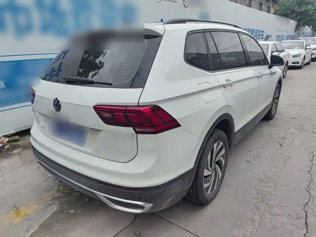 Volkswagen Tiguan L 2022 — фото 7