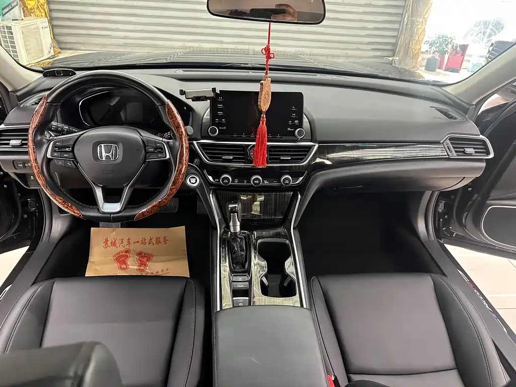 Honda Accord 2021 — фото 13