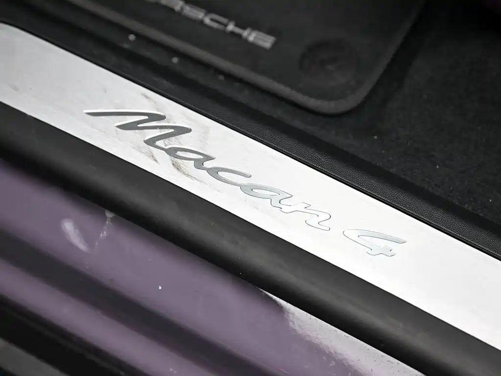 Porsche Macan EV 2025 — фото 13