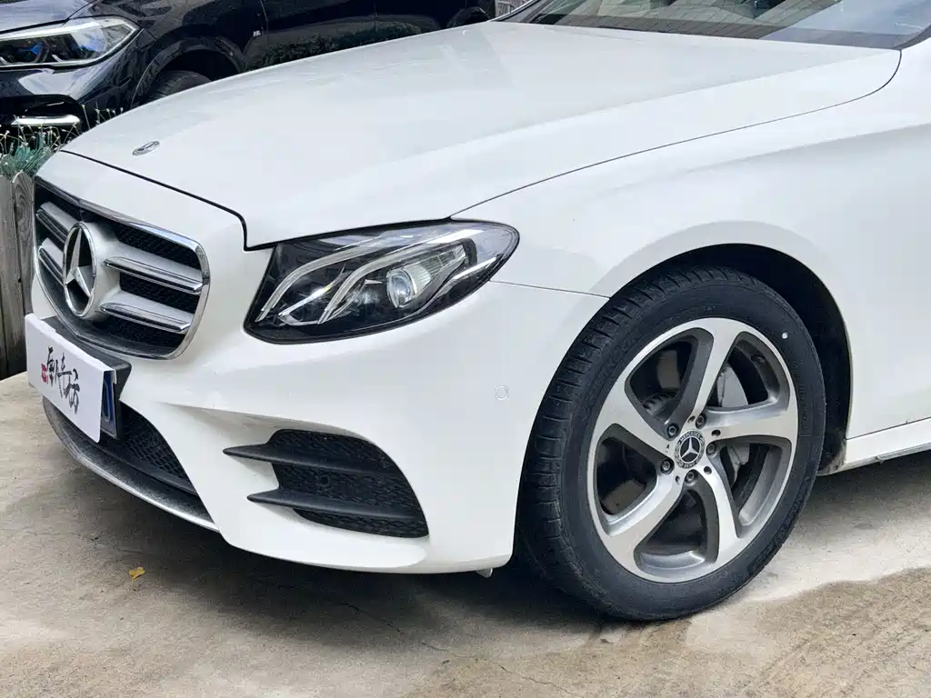 Mercedes-Benz E-Class 2019 — фото 8