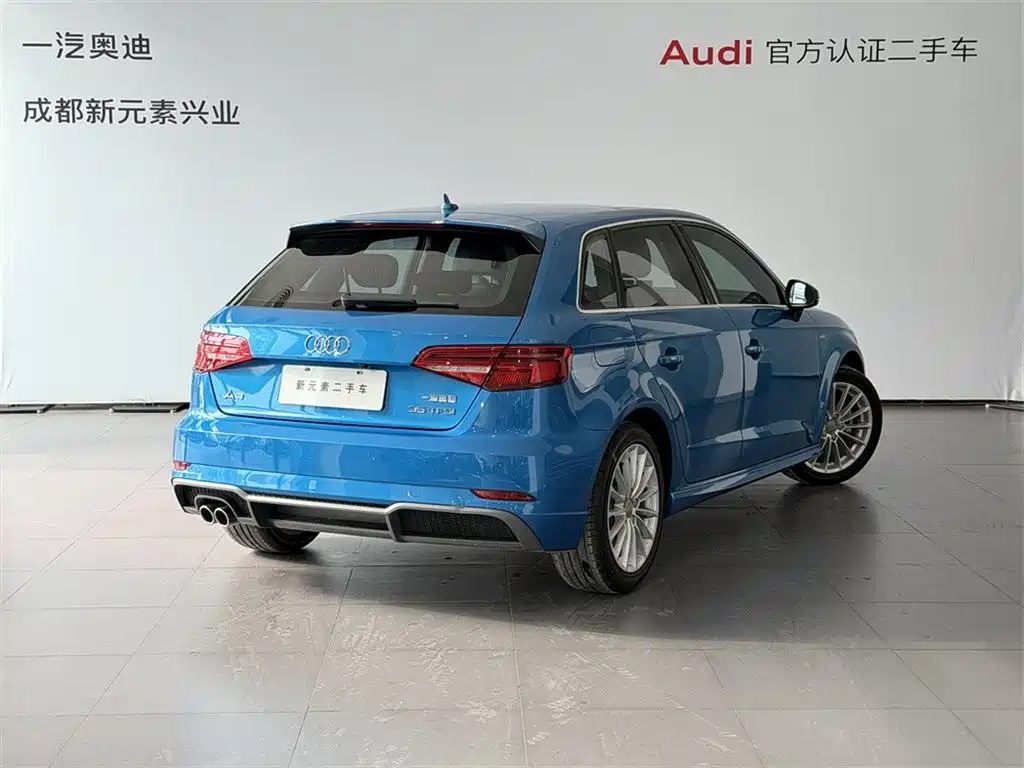 Audi A3 2018 — фото 4