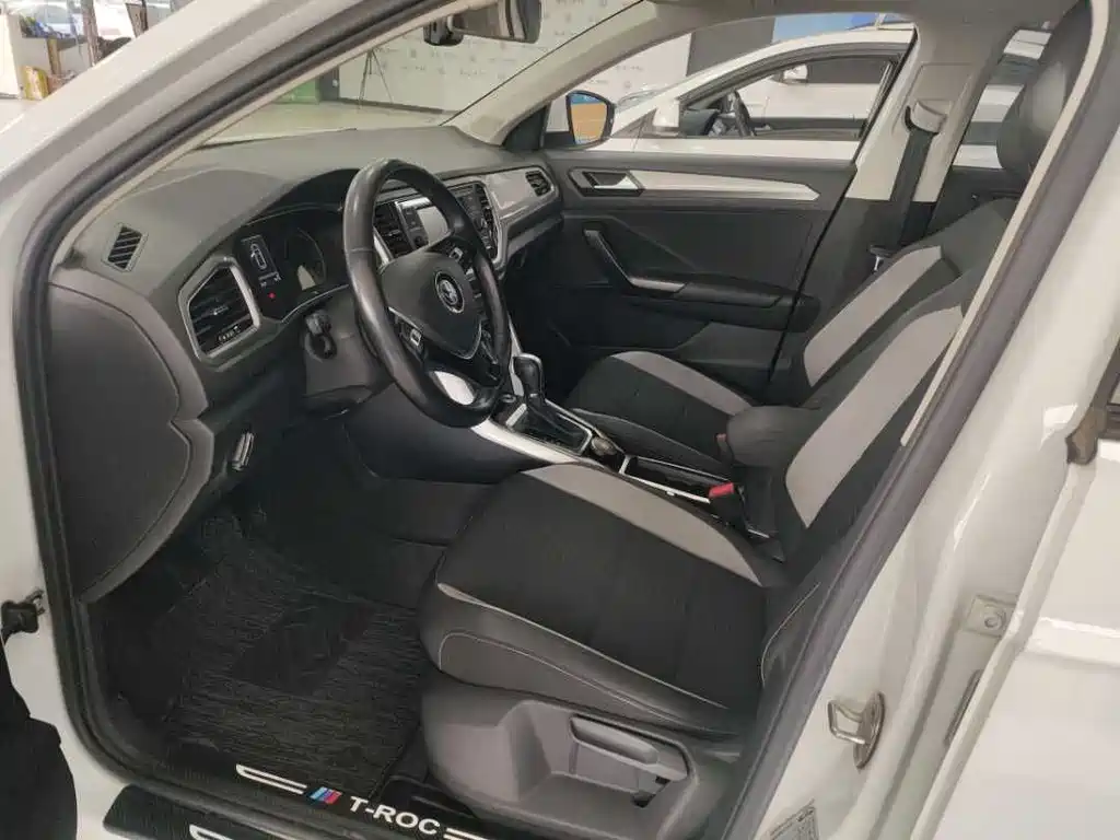 Volkswagen T-Roc 2020 — фото 15
