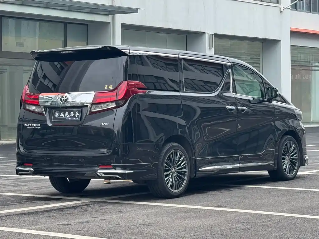 Toyota Alphard 2015 — фото 4