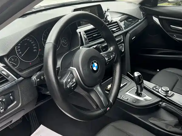 BMW 3 Series 2016