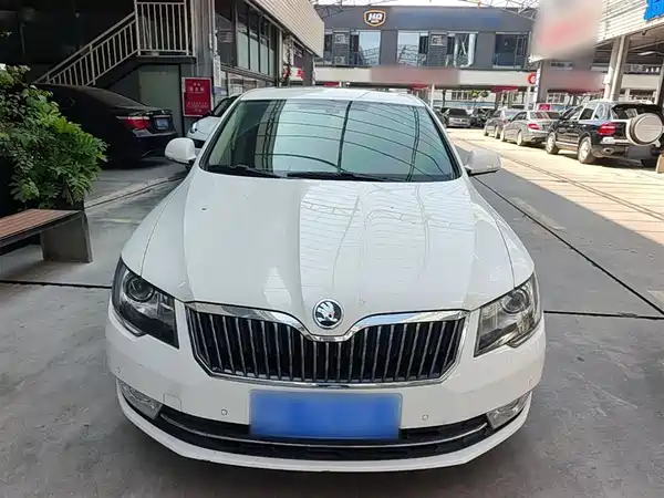 Skoda Superb 2013