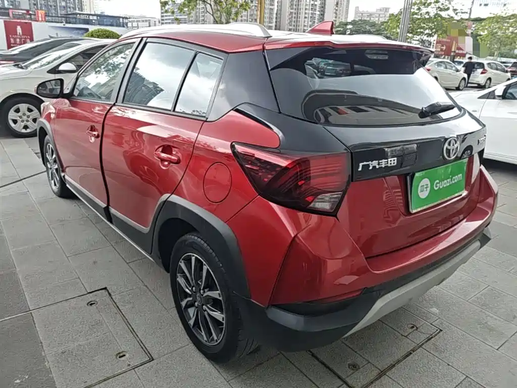 Toyota Yaris L 2019 — фото 5