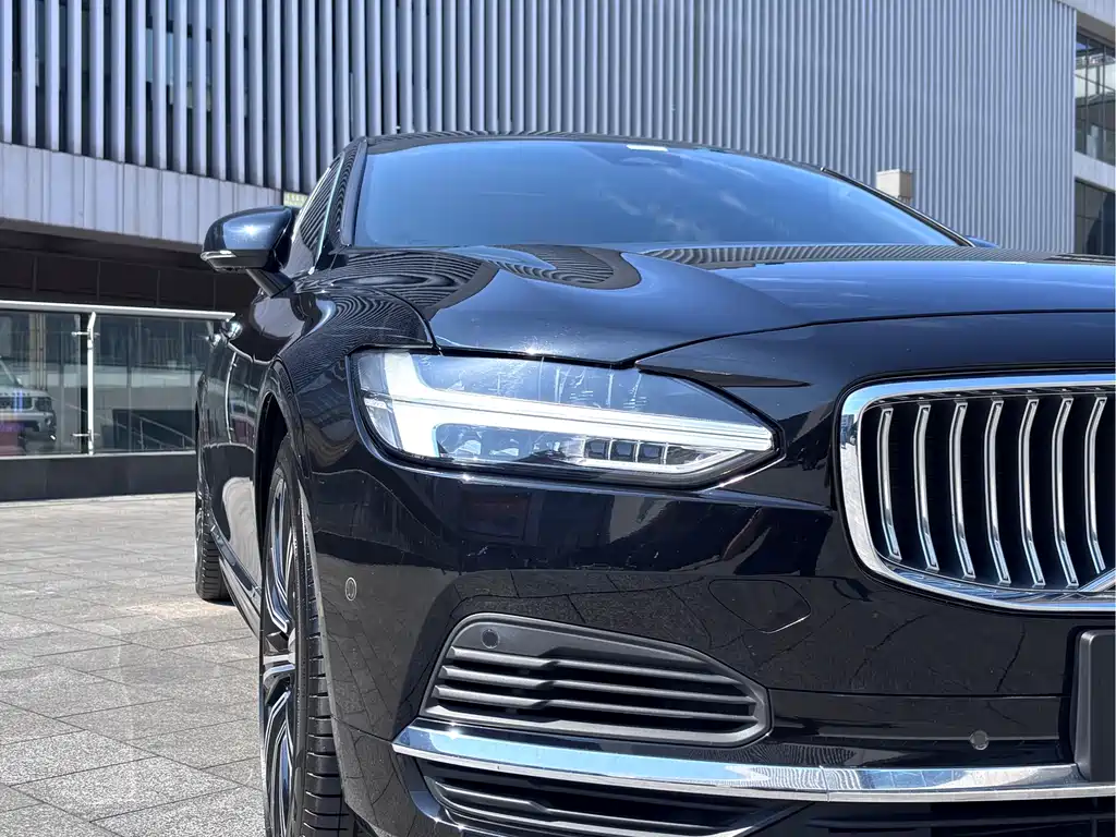 Volvo S90 PHEV 2023 — фото 6