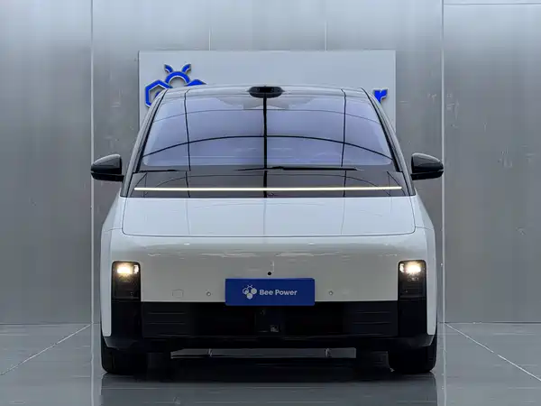 Li Auto MEGA 2025