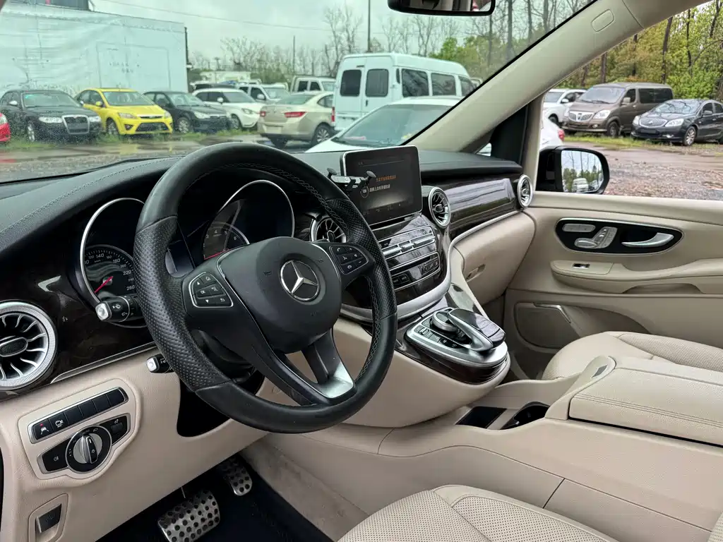 Mercedes-Benz V-Class 2019