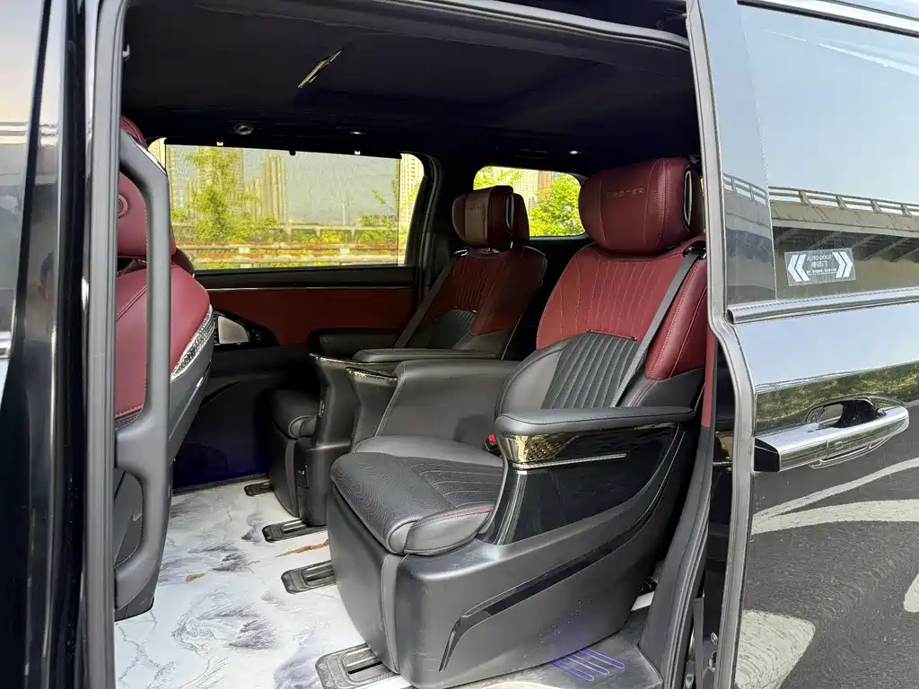 GAC Motor Trumpchi M8 2023 — фото 5