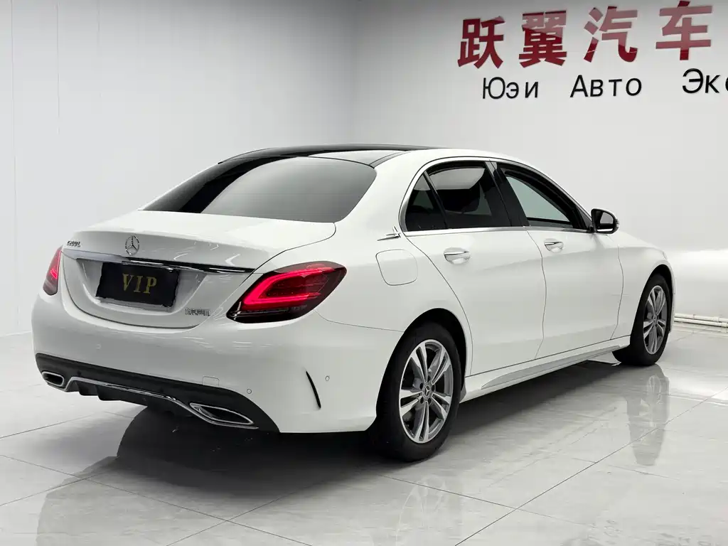 Mercedes-Benz C-Class 2021