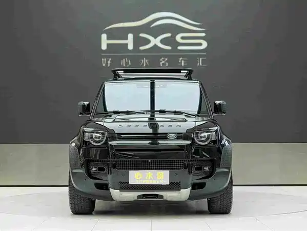Land Rover Defender 2024