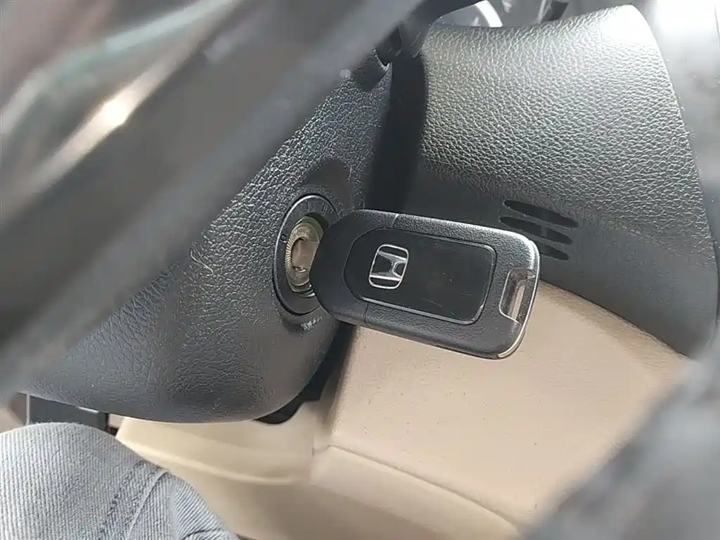 Honda Accord 2015 — фото 9