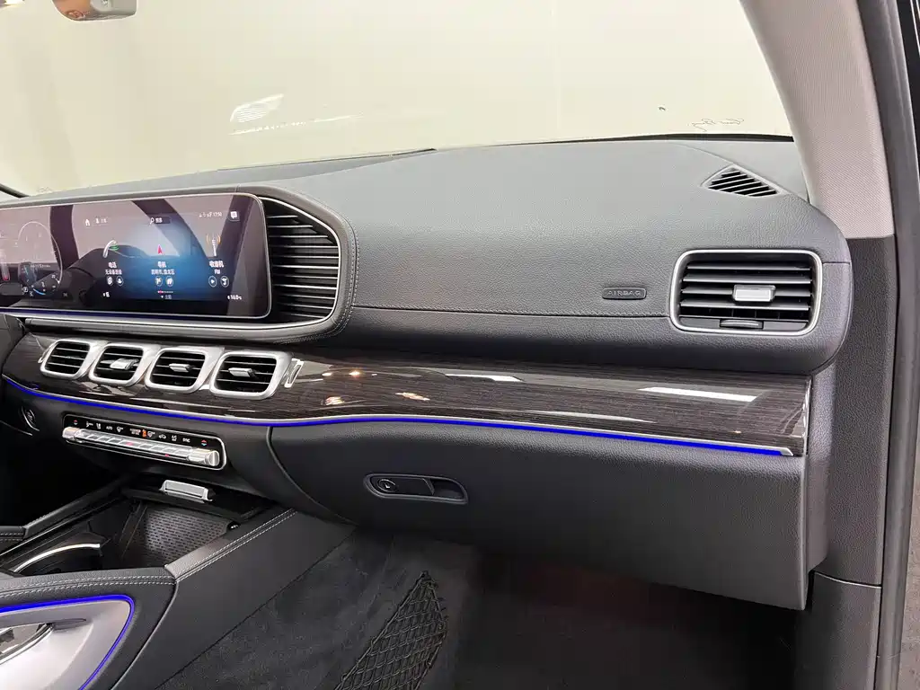 Mercedes-Benz GLE 2019 — фото 24