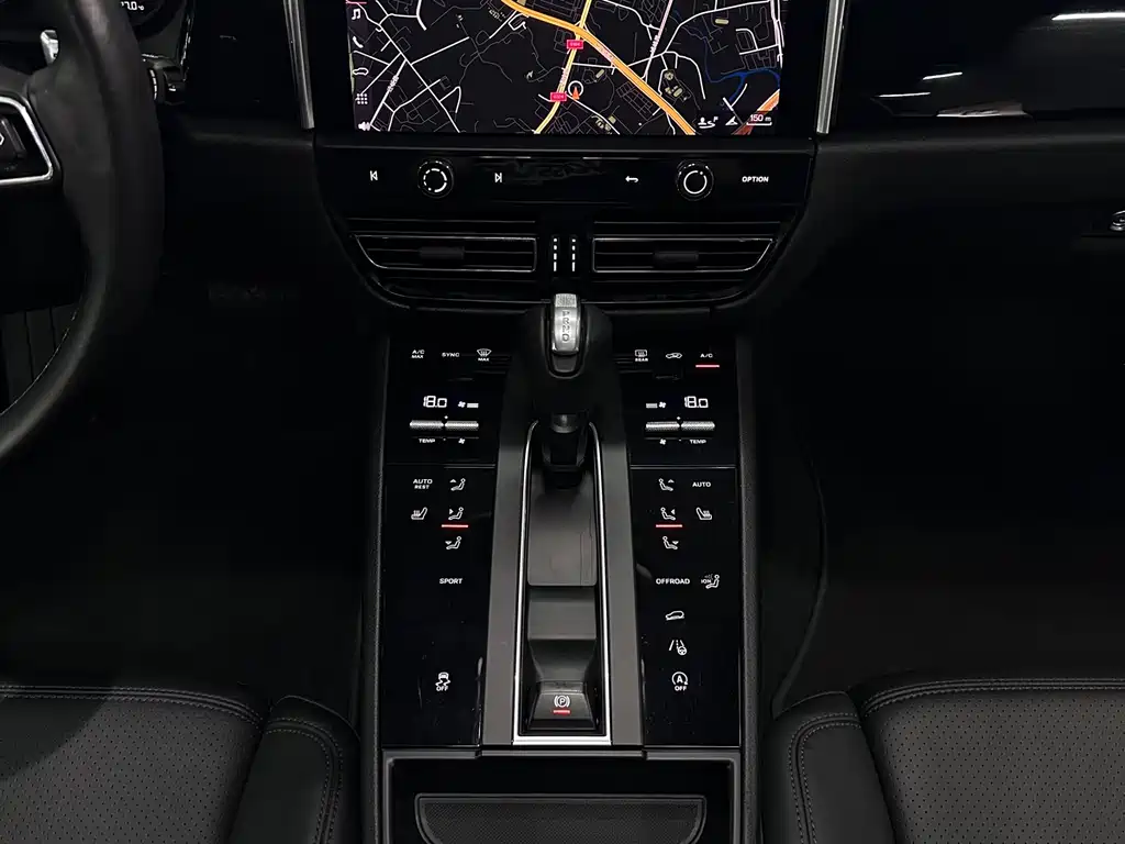 Porsche Macan 2022 — фото 12