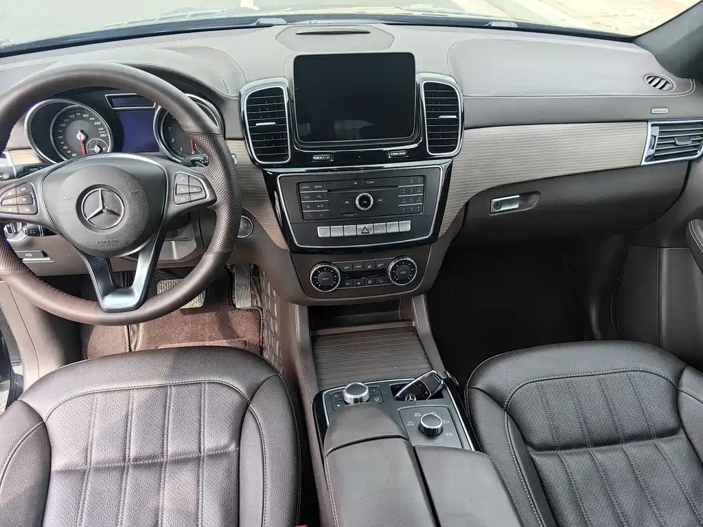 Mercedes-Benz GLE 2019 — фото 10