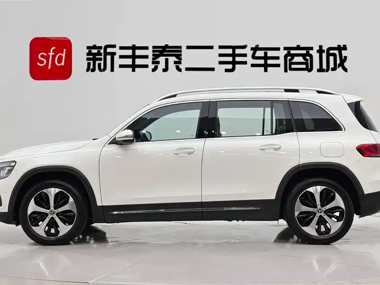 Mercedes-Benz GLB 2021