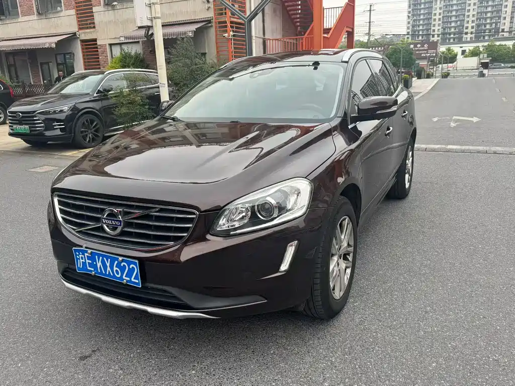 Volvo XC60 2017 — фото 2
