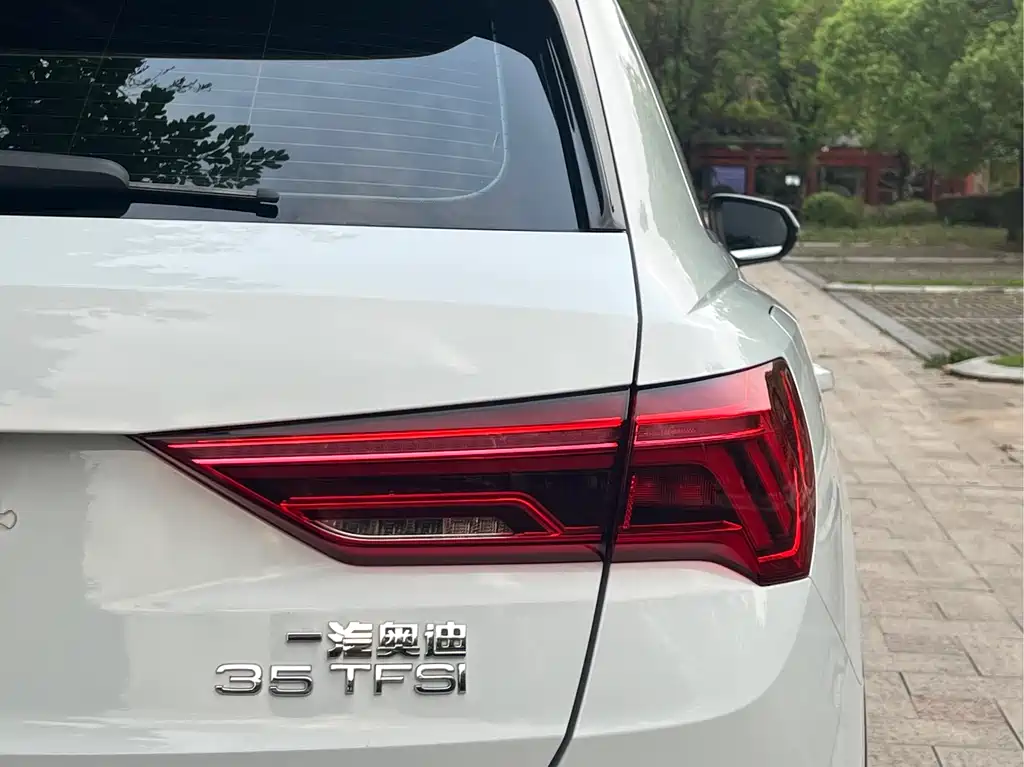 Audi Q3 2022 — фото 17