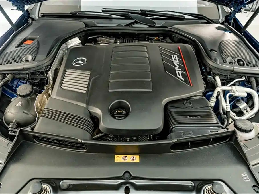 Mercedes-Benz AMG GT 2020 — фото 26