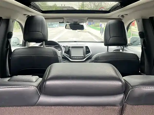 Jeep Cherokee 2015