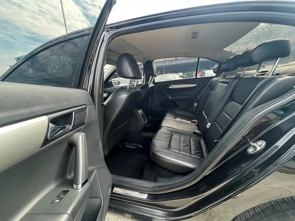 Volkswagen Lavida 2014