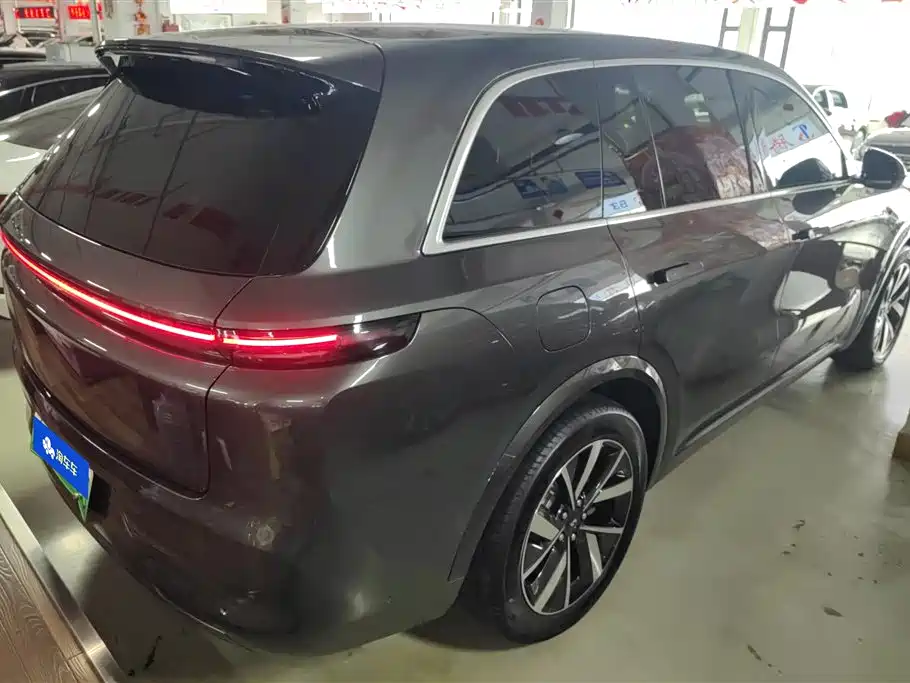 Li Auto Li L8 2023