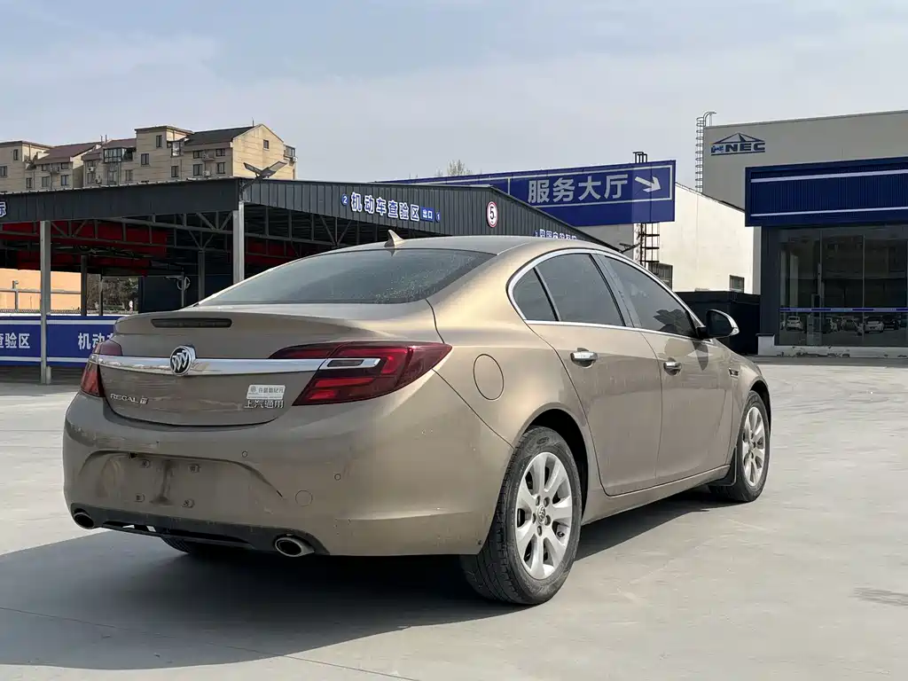 Buick Regal 2016 — фото 14