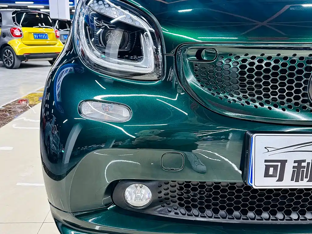 smart Fortwo 2018 — фото 10