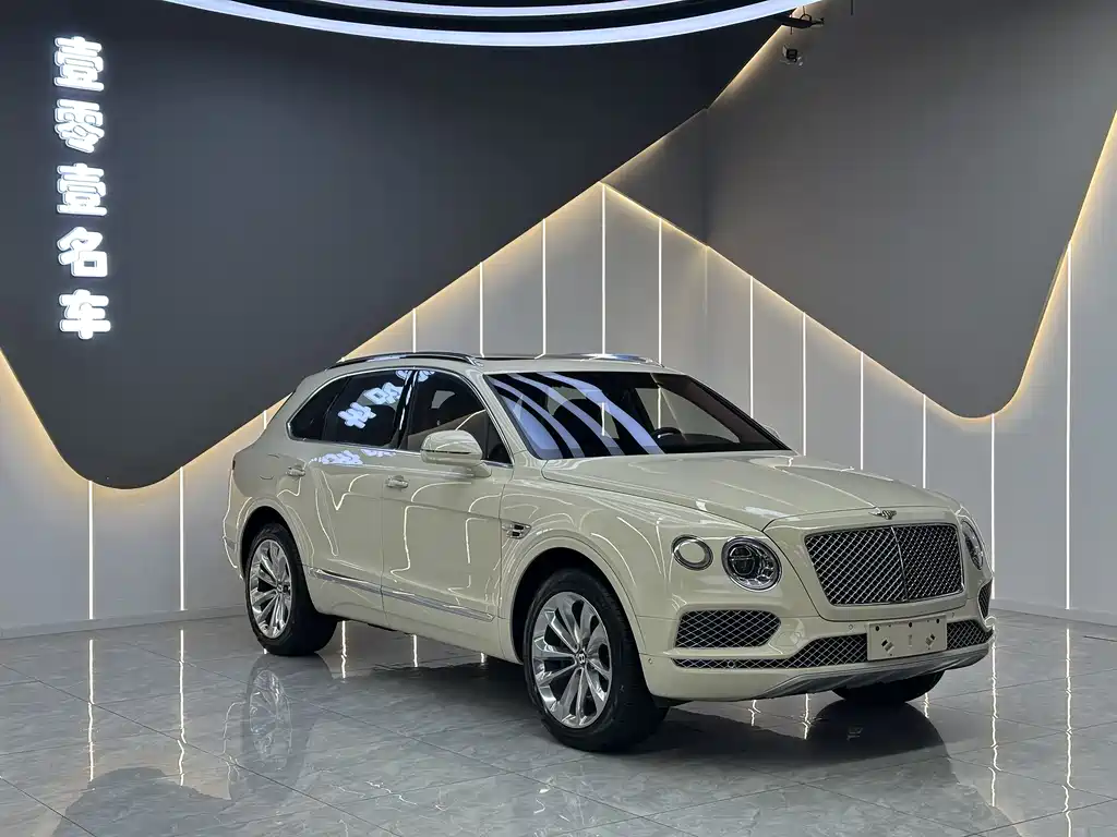 Bentley Bentayga 2017 — фото 3