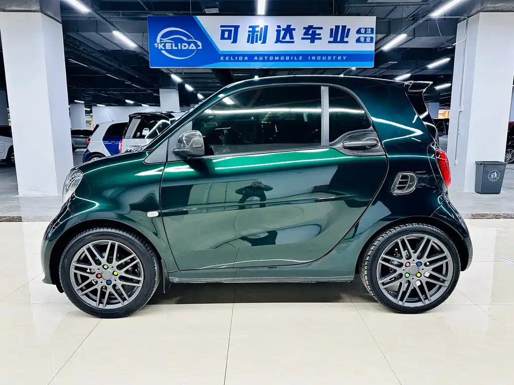 smart Fortwo 2018 — фото 2
