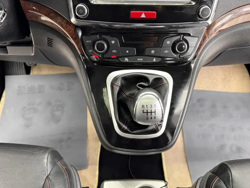 Haval H6 2014 — фото 18