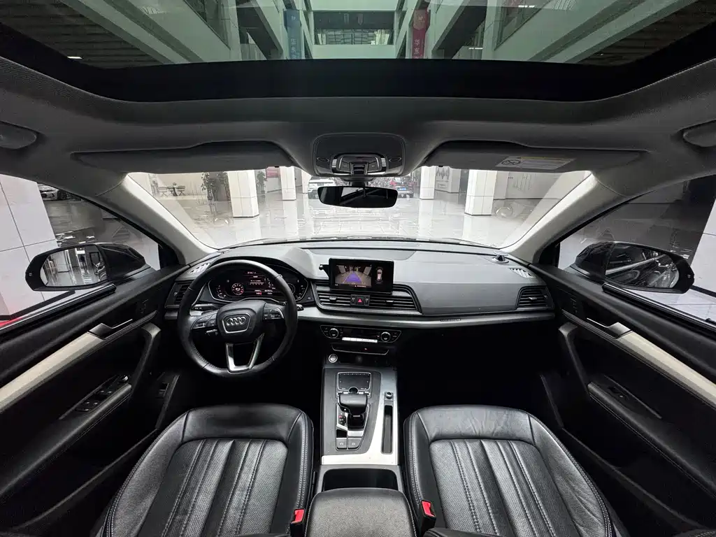 Audi Q5L 2021 — фото 12