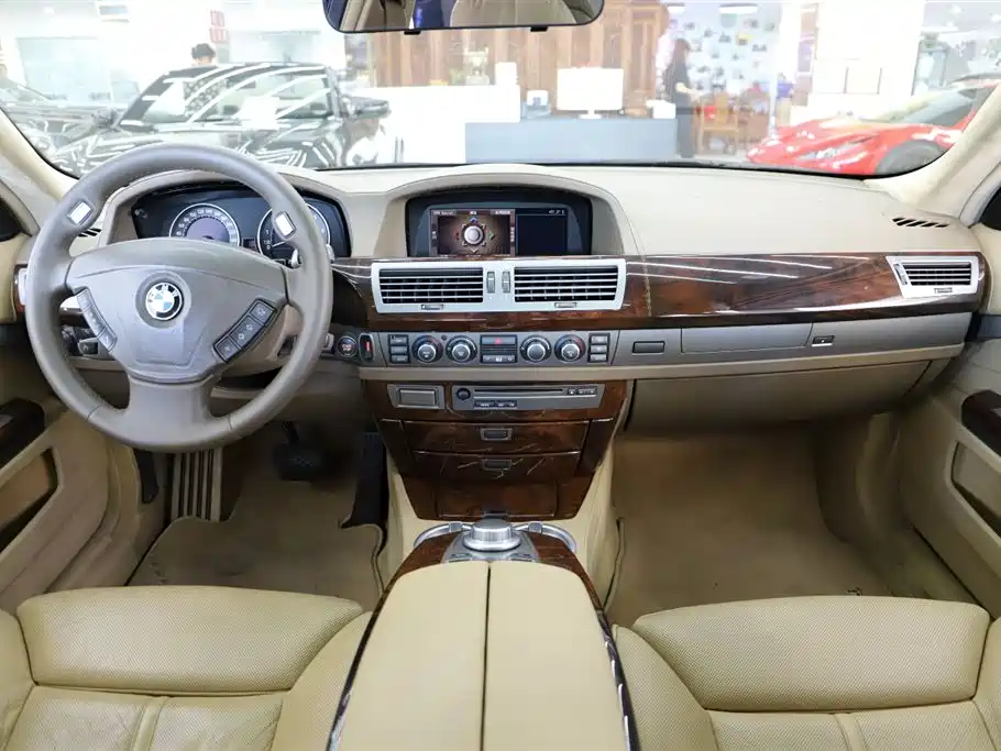BMW 7 Series 2008 — фото 14