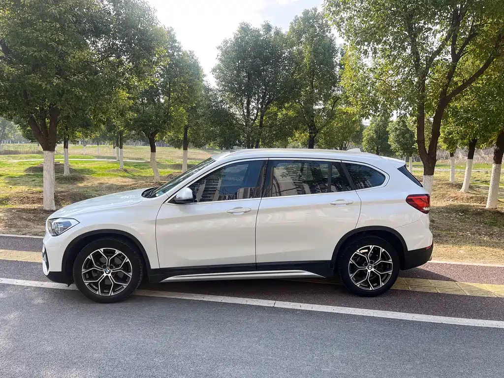 BMW X1 2022 — фото 4