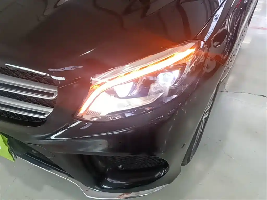 Mercedes-Benz GLE 2018 — фото 24