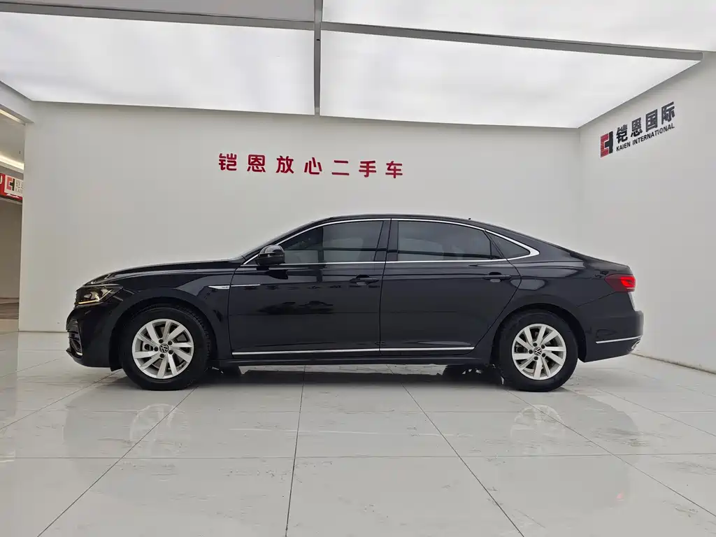 Volkswagen Passat PHEV 2023 — фото 5
