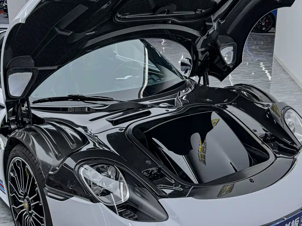 Porsche 918 Spyder 2015 — фото 13