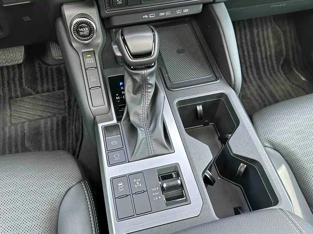 Toyota Prado 2025 — фото 17