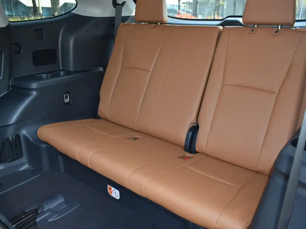 Toyota Highlander 2023 — фото 15
